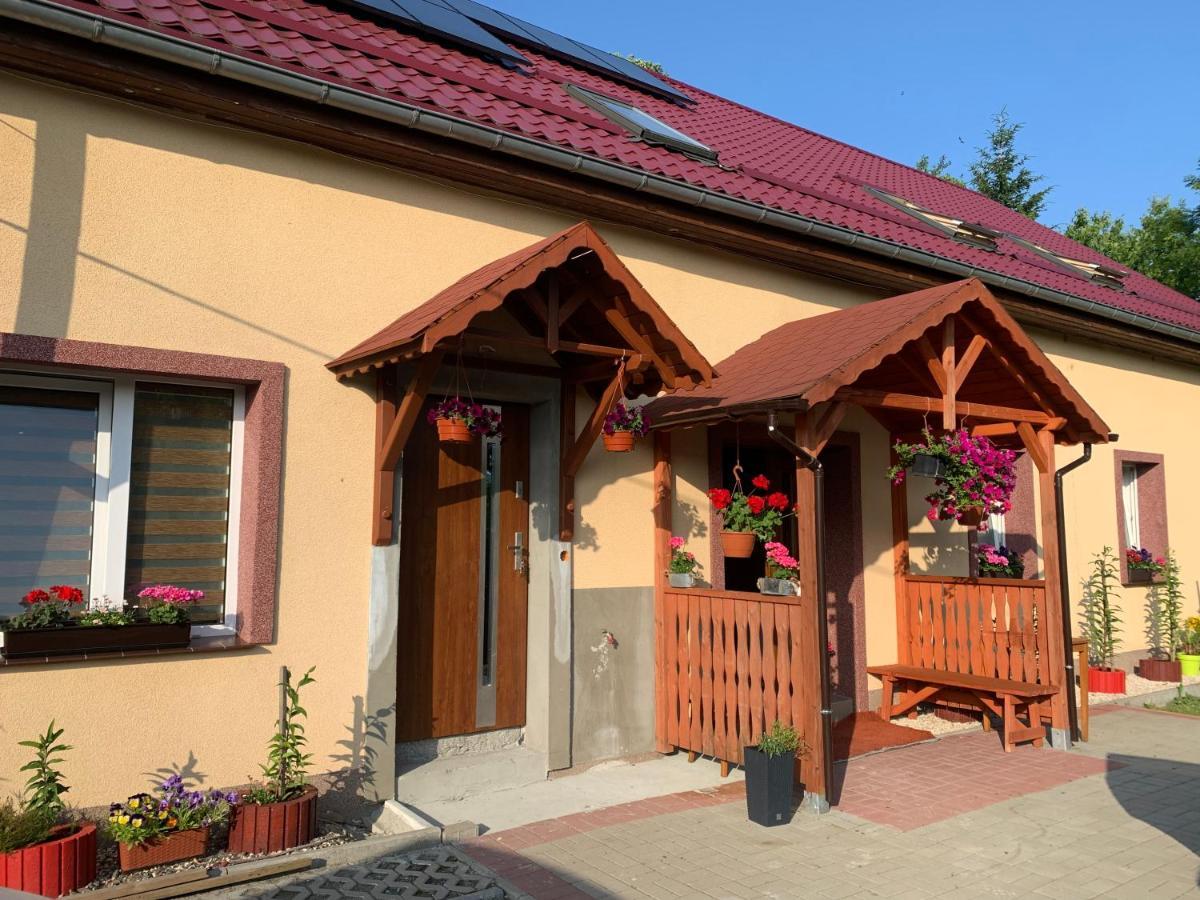 Czarny Kon „Black Horse” Kamienna Gora Esterno foto